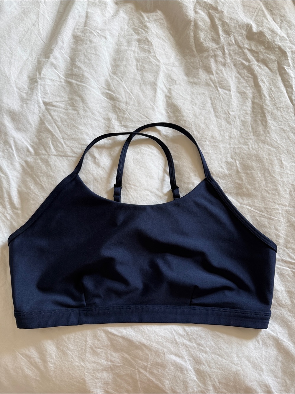 Alo Airlift Intrigue Bra - Navy - Picture 2 of 4